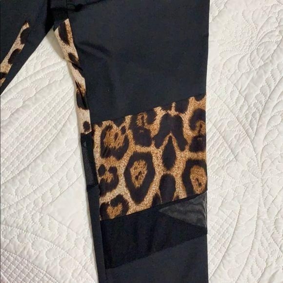 Wila Black Leopard Color Block Mesh Full Length Leggings Small - Picture 3 of 8
